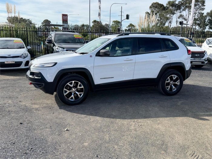 2015 JEEP CHEROKEE TRAILHAWK (4x4)