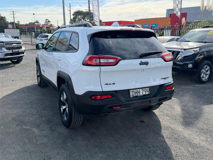 2015 JEEP CHEROKEE TRAILHAWK (4x4)