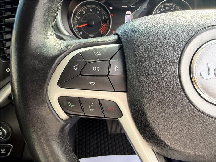 2015 JEEP CHEROKEE TRAILHAWK (4x4)