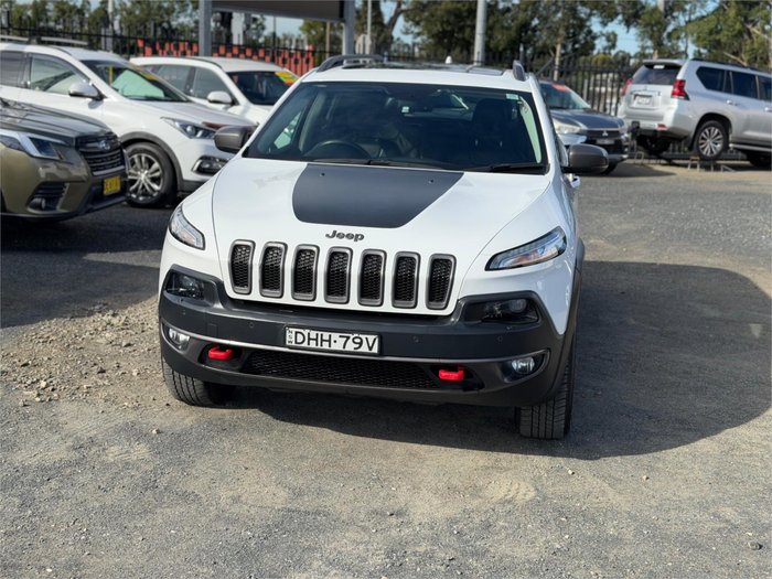 2015 JEEP CHEROKEE TRAILHAWK (4x4)