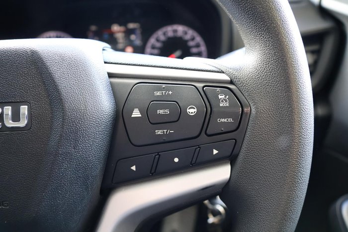 2020 Isuzu D-MAX 24