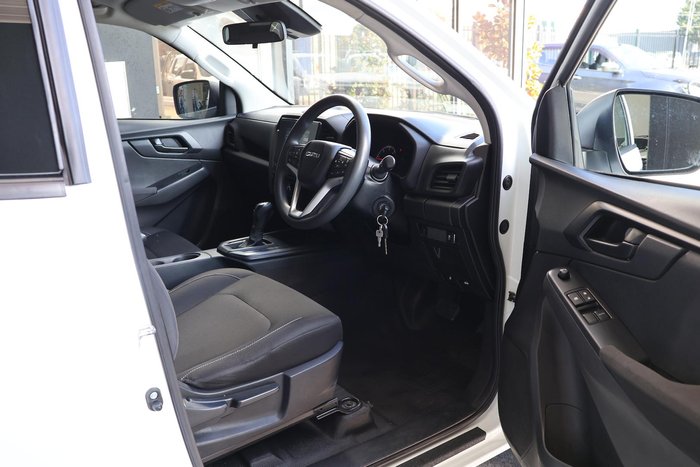 2020 Isuzu D-MAX 11
