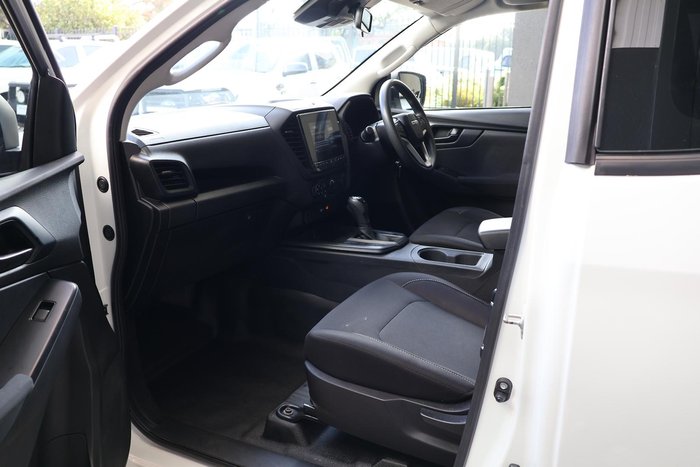 2020 Isuzu D-MAX 15