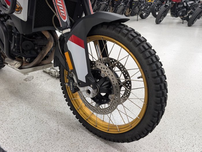 2024 BMW Motorrad F 900 GS BLACK/WHIT