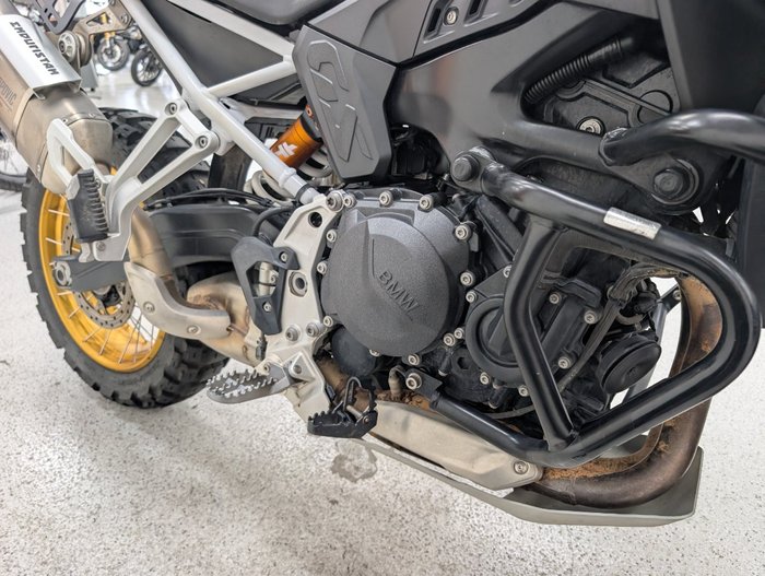 2024 BMW Motorrad F 900 GS BLACK/WHIT