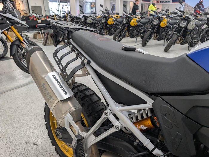 2024 BMW Motorrad F 900 GS BLACK/WHIT