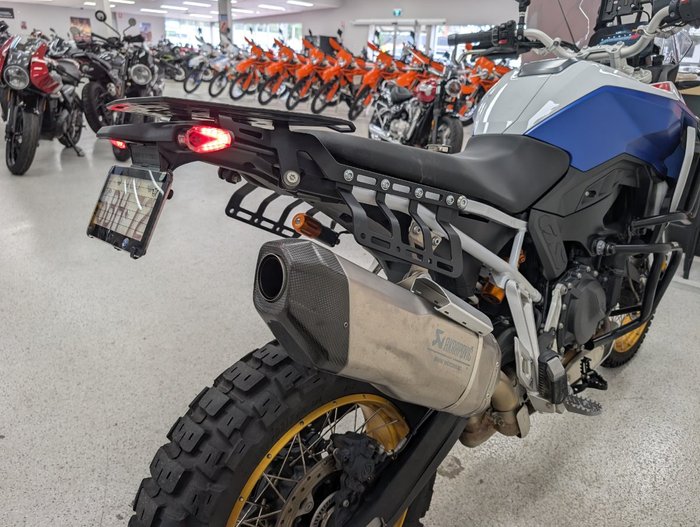 2024 BMW Motorrad F 900 GS BLACK/WHIT