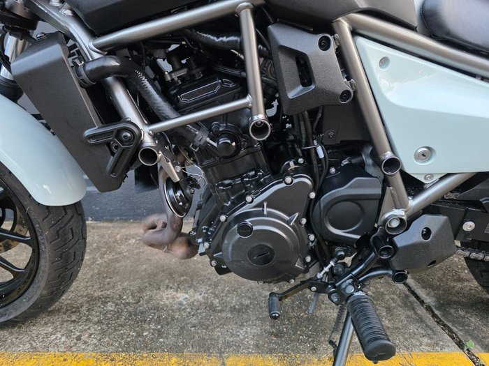 2024 Kawasaki ELIMINATOR WHITE