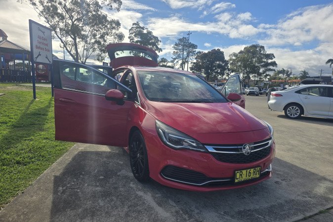 2018 HOLDEN ASTRA