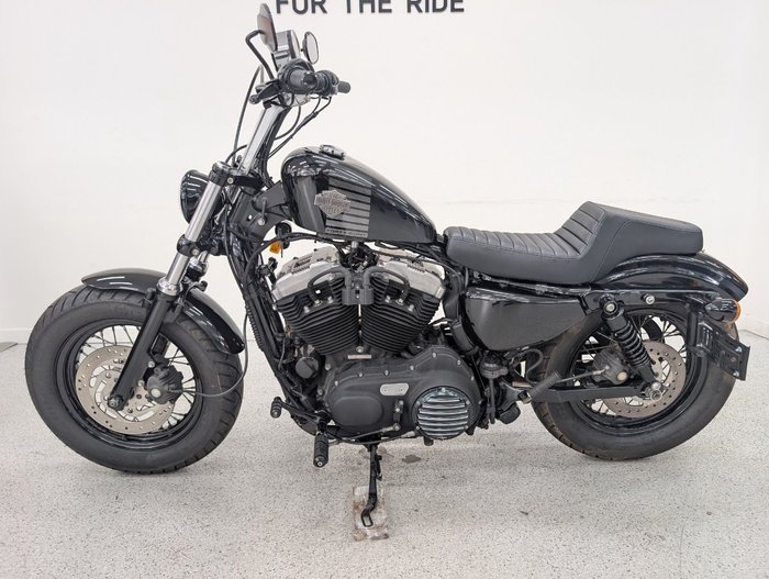 Harley-davidson 2012 HARLEY DAVIDSON 1200CC XL1200 Black