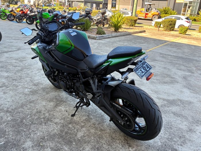 2025 Kawasaki Z H2 (ZR1000K) BLACK