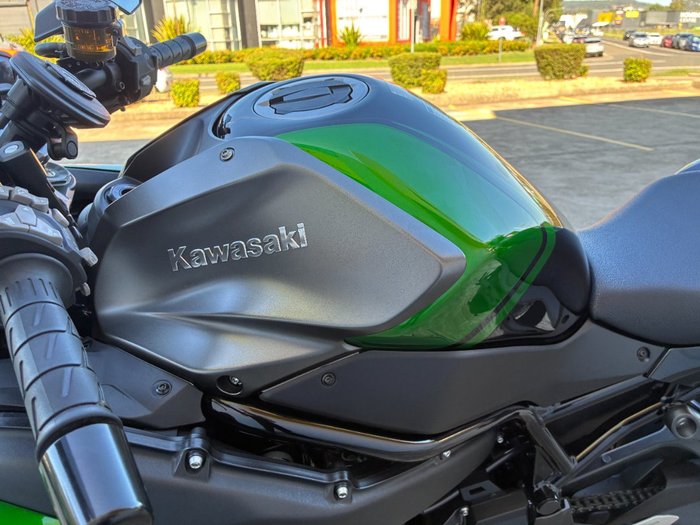 2025 Kawasaki Z H2 (ZR1000K) BLACK