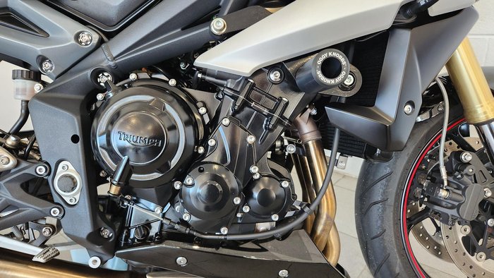 2016 Triumph Street Triple 660 ABS LAMS Street Triple Black