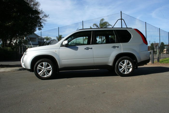 2013 Nissan X-TRAIL ST