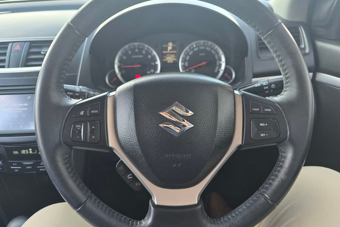 2014 Suzuki Swift GL Navigator