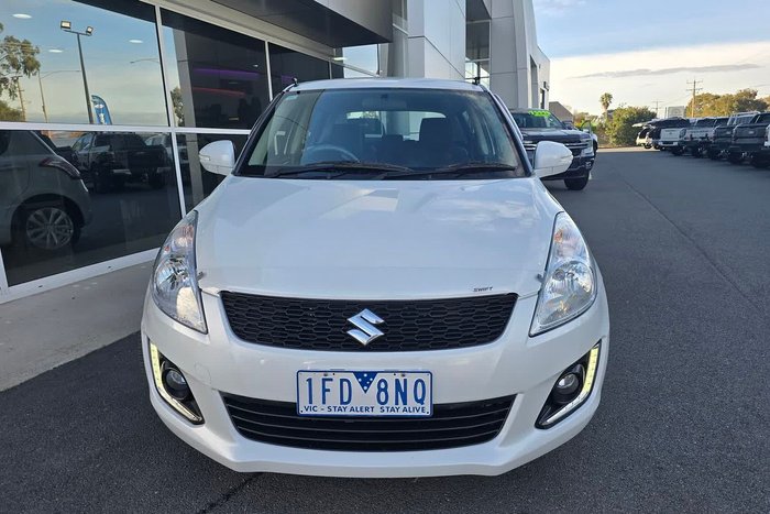 2014 Suzuki Swift GL Navigator