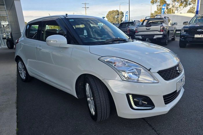 2014 Suzuki Swift GL Navigator
