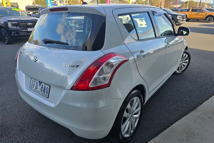 2014 Suzuki Swift GL Navigator