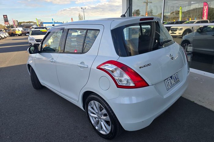 2014 Suzuki Swift GL Navigator