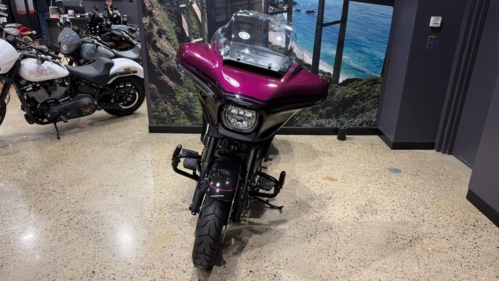 2025 Harley-Davidson CVO Street Glide 121 (FLHXSE) Touring