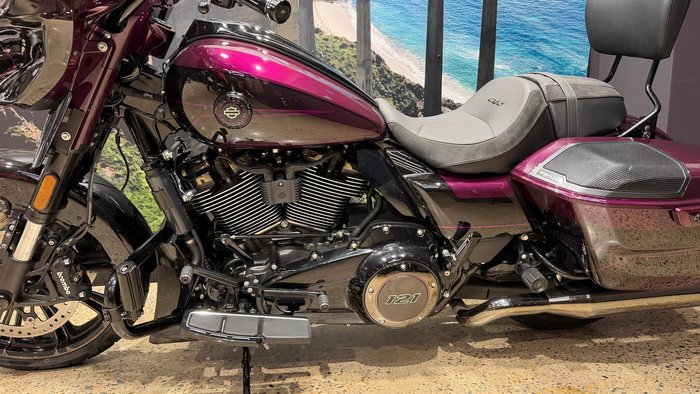 2025 Harley-Davidson CVO Street Glide 121 (FLHXSE) Touring