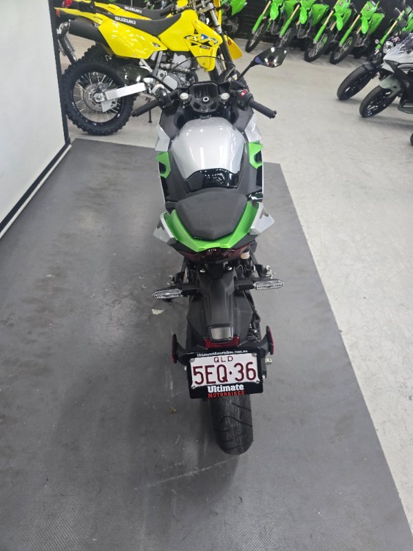 2024 Kawasaki NINJA E-1 SILVER