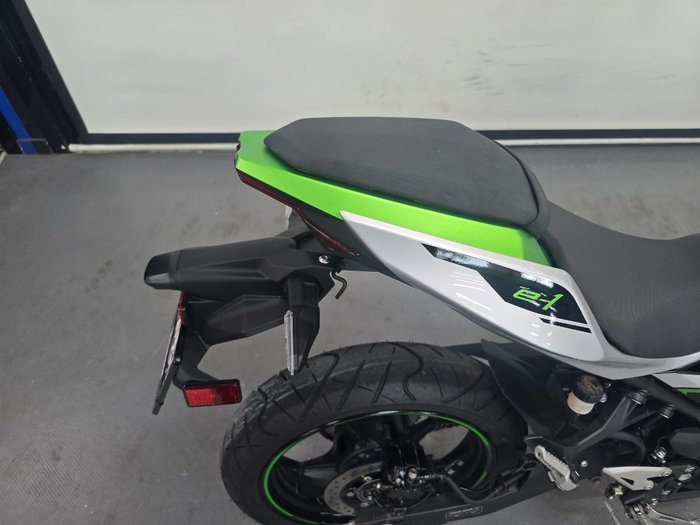 2024 Kawasaki NINJA E-1 SILVER