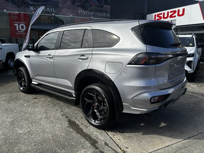 2026 Isuzu MU-X X-TERRAIN MY25.5 4X4 Dual Range Mercury Silver Metallic