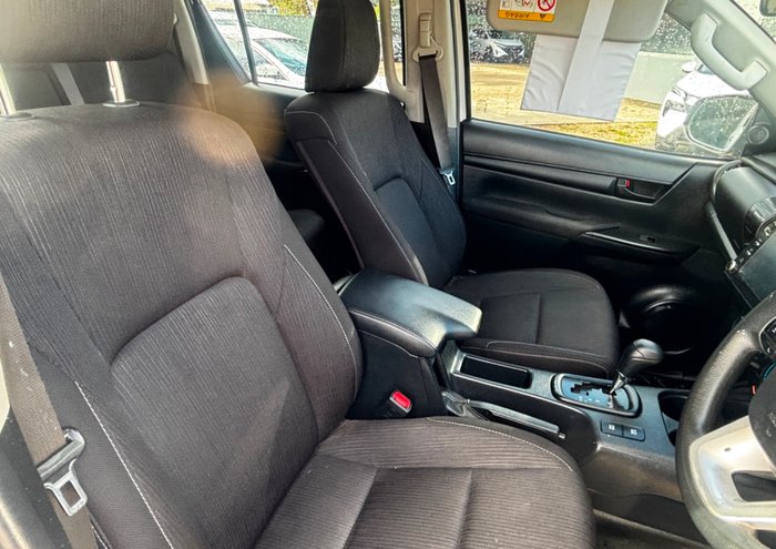 2020 Toyota Hilux SR GUN126R 4X4 Dual Range Glacier White