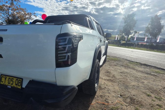 2017 MITSUBISHI TRITON GLS (4x4)