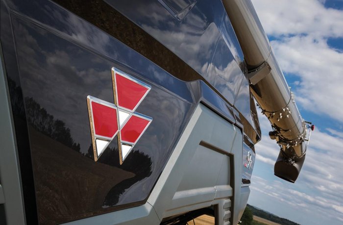 2019 MF Ideal 9 Harvester