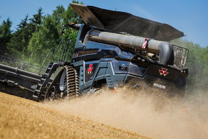 2019 MF Ideal 9 Harvester