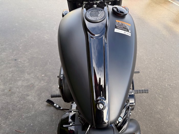 2026 Indian CHIEF BOBBER DARK HORSE TOURER