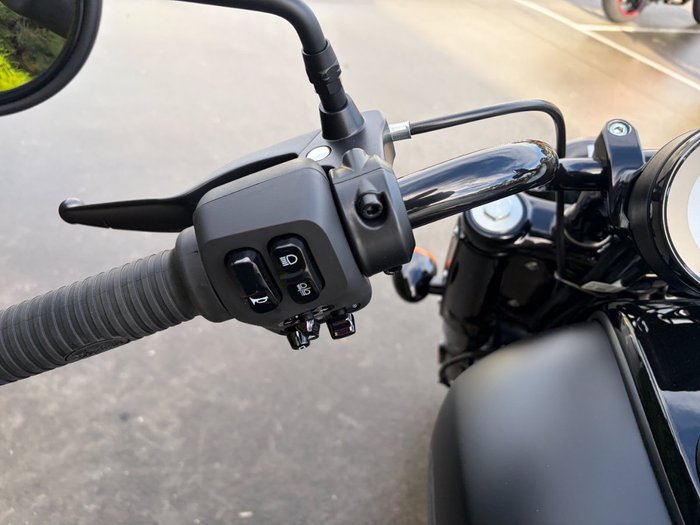 2026 Indian CHIEF BOBBER DARK HORSE TOURER