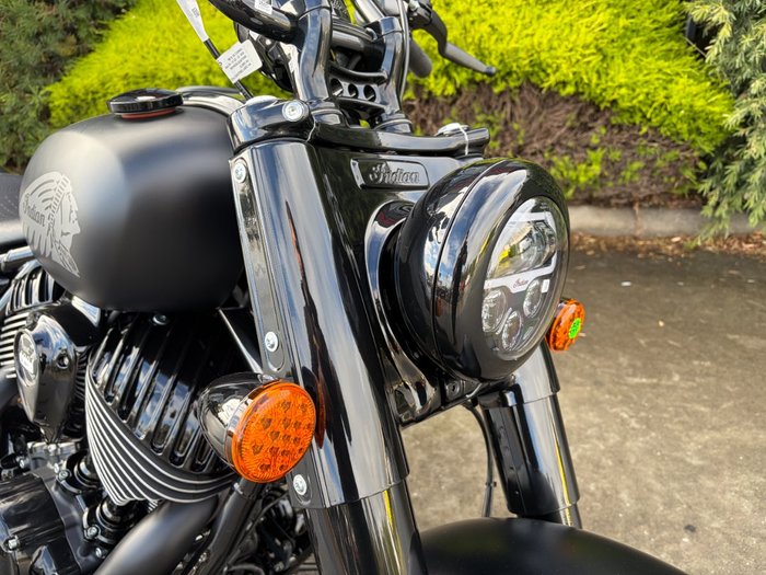 2026 Indian CHIEF BOBBER DARK HORSE TOURER