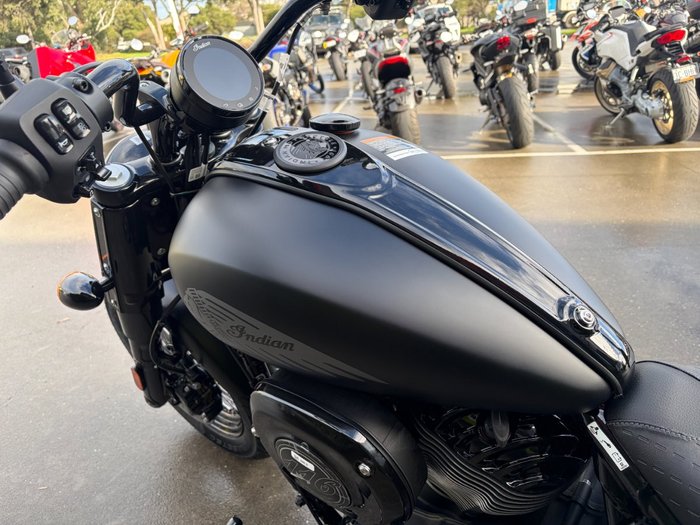 2026 Indian CHIEF BOBBER DARK HORSE TOURER