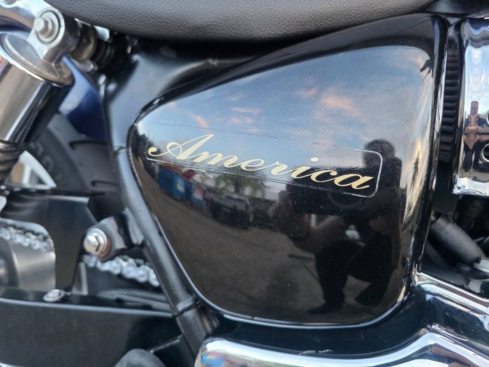 2007 Triumph AMERICA BLUE