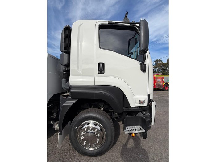 2018 Isuzu Fyj 300-350 Auto