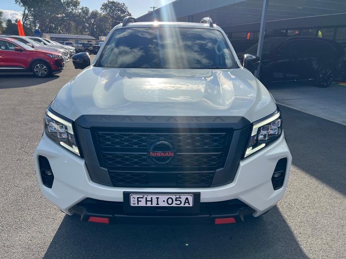 2024 Nissan Navara ST