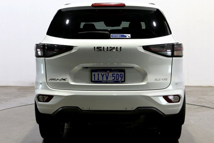 2022 Isuzu MU-X LS-T