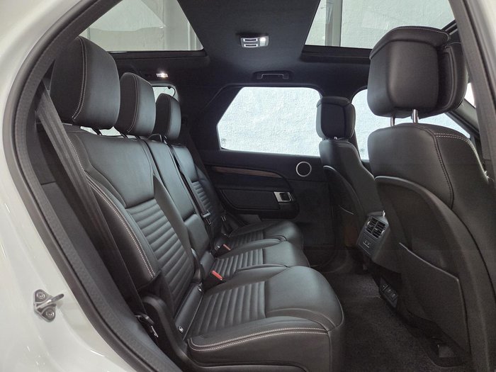 2025 Land Rover Discovery D350 Dynamic HSE