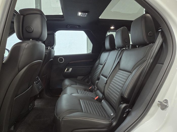 2025 Land Rover Discovery D350 Dynamic HSE