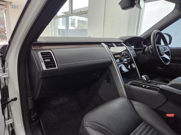2025 Land Rover Discovery D350 Dynamic HSE