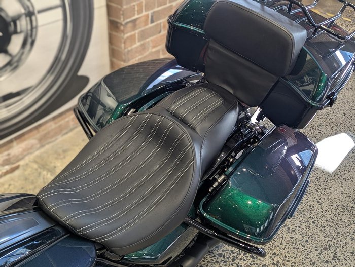 2021 Harley-Davidson Street Glide Special 114 (FLHXS) Touring