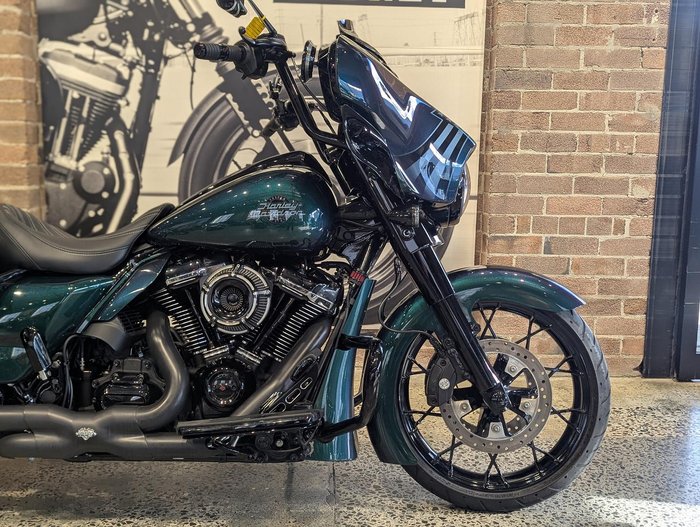 2021 Harley-Davidson Street Glide Special 114 (FLHXS)
