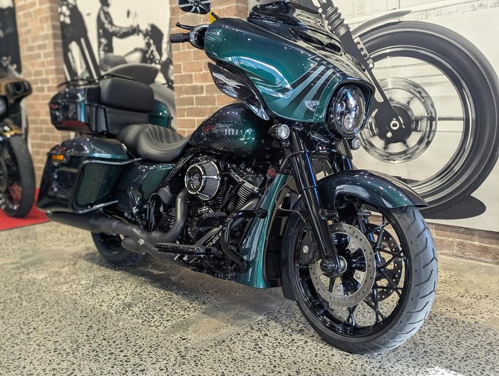 Harley-Davidson Street Glide Special 114 (FLHXS) Touring