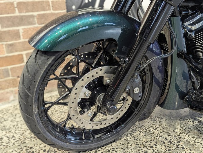 2021 Harley-Davidson Street Glide Special 114 (FLHXS) Touring