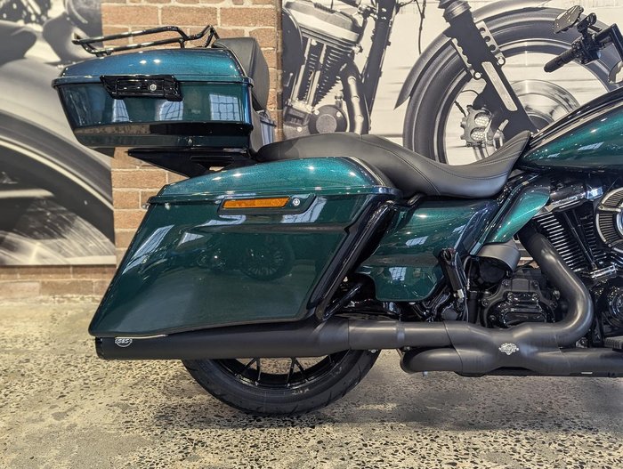 2021 Harley-Davidson Street Glide Special 114 (FLHXS) Touring
