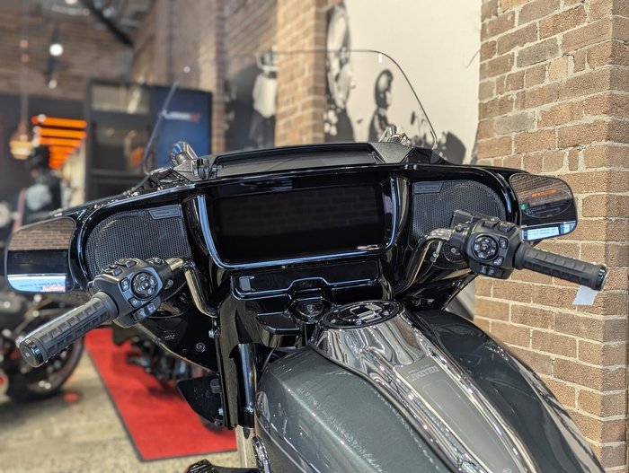 2026 Harley-Davidson Street Glide Limited 117 (FLHXL) Touring