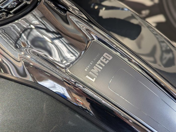 2026 Harley-Davidson Street Glide Limited 117 (FLHXL) Touring